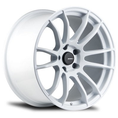 AV-20 WHITE 18x9.5 5x100 et38 cb73.1